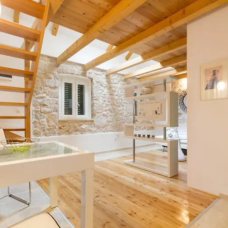 شقة A Luxury Sibenik-4 By Interhome
